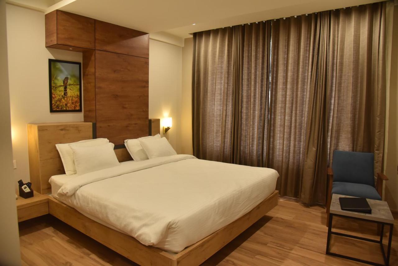 The Oaks Comforts Hubli Exterior foto